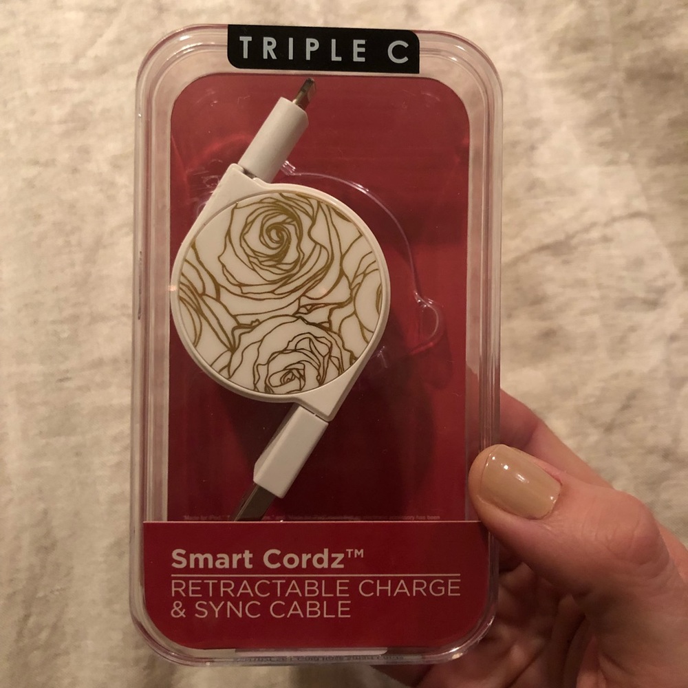 Retractable gold rose charge/syncing cable